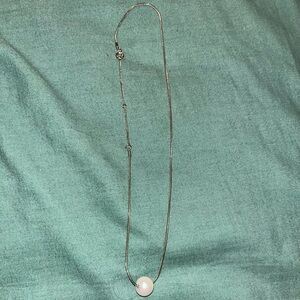 Claire’s pearl necklace choker